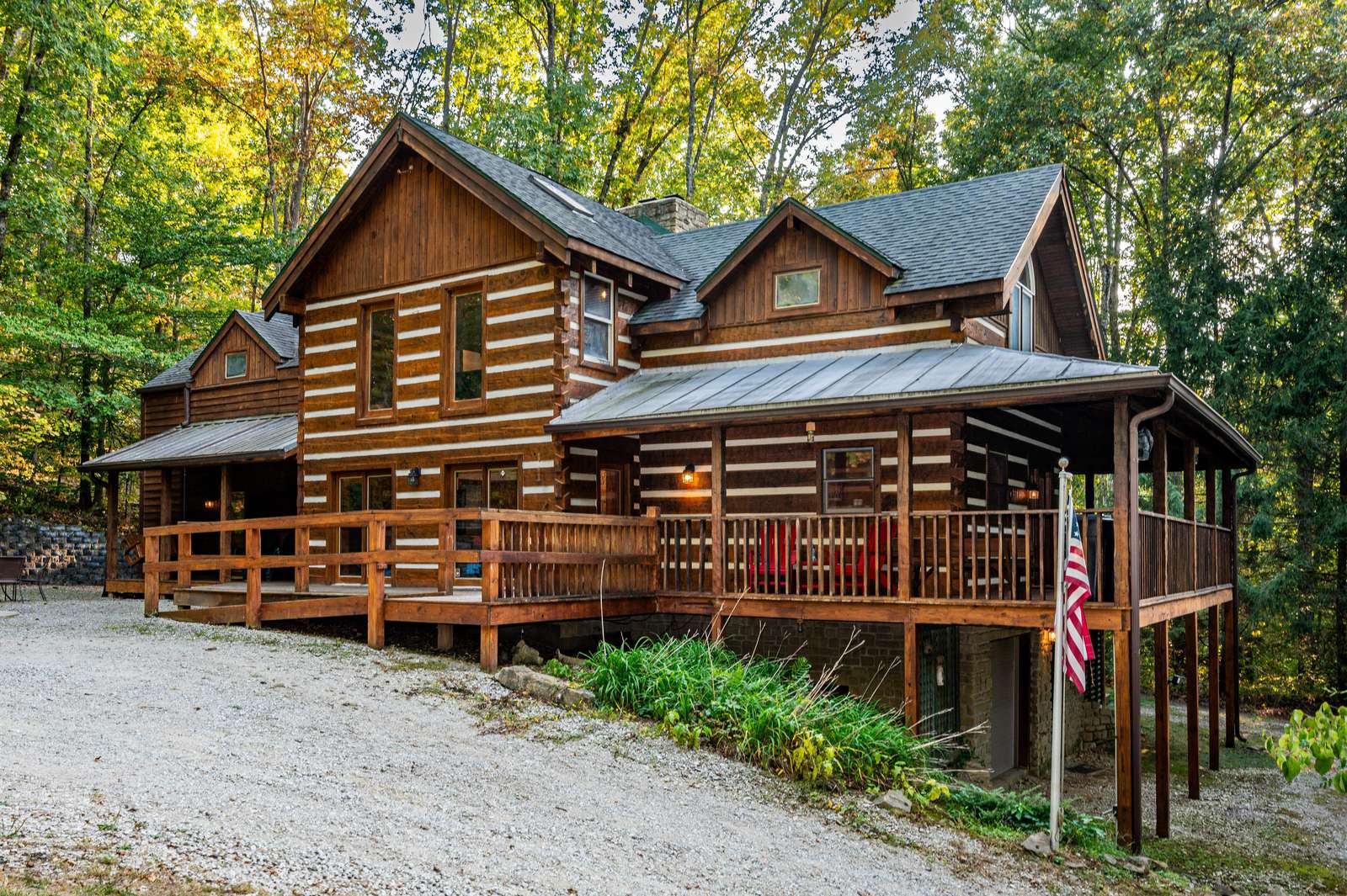 Log Inn Vacation Cabin - Photo 1