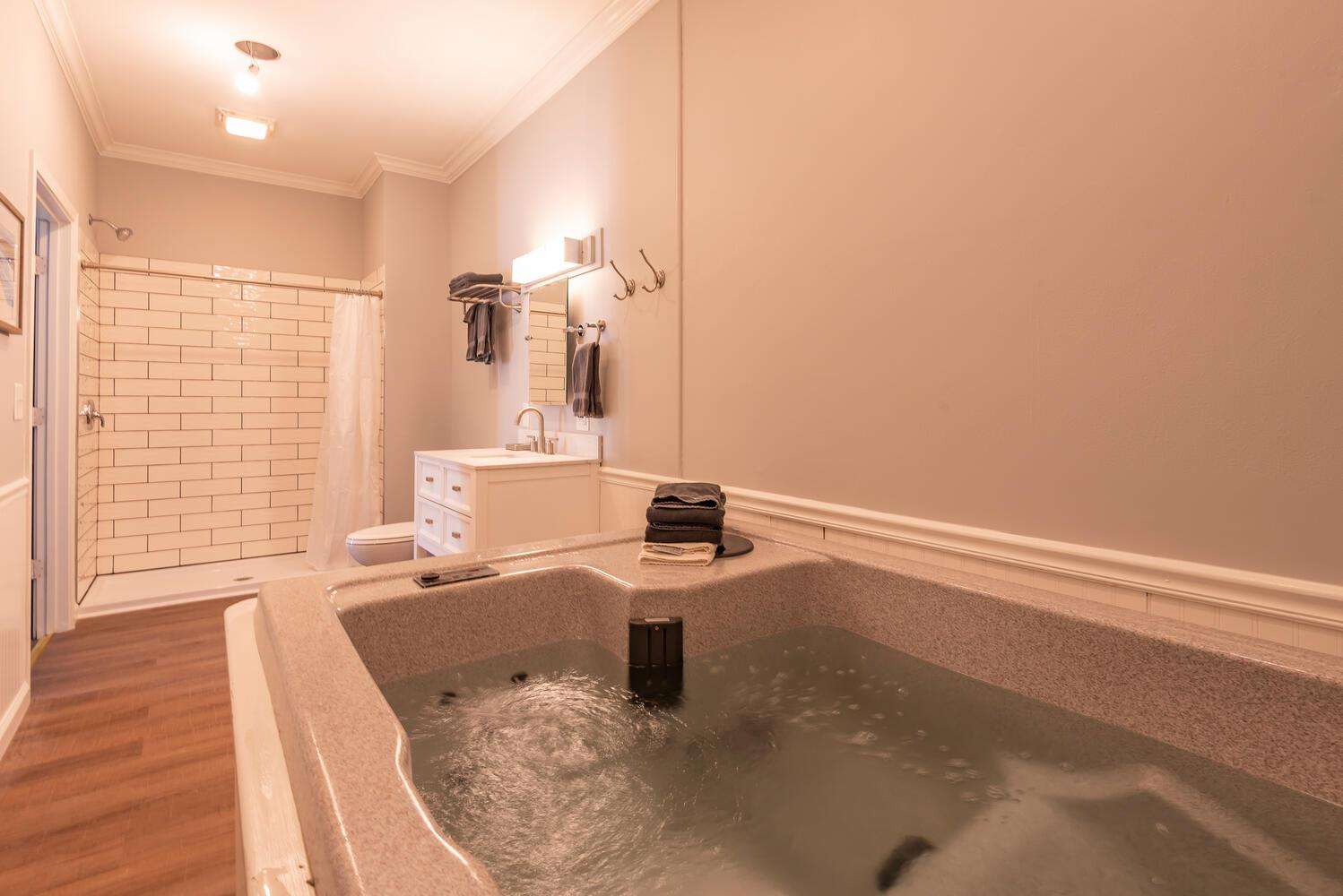 Yellowwood Inn – Suite #7 - Photo 2
