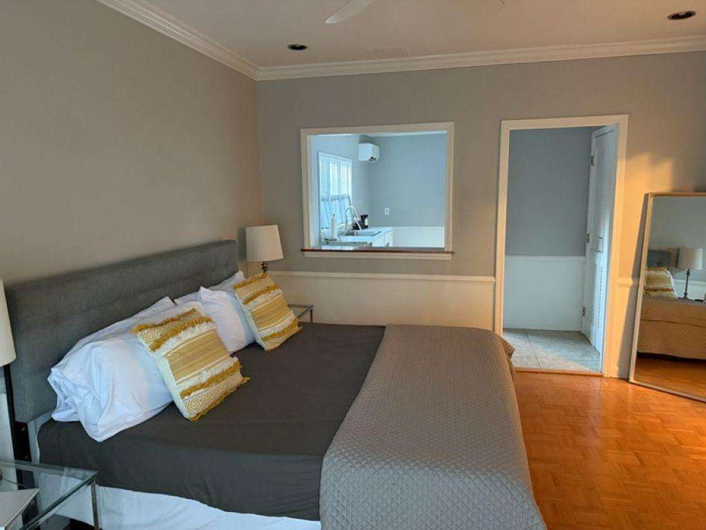 Yellowwood Inn – Suite #8 - Photo 1