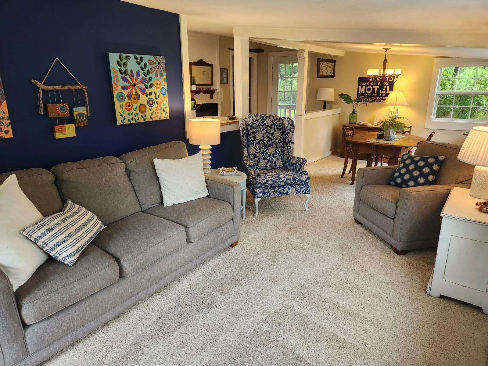 Artist’s Retreat Cottage - Photo 2