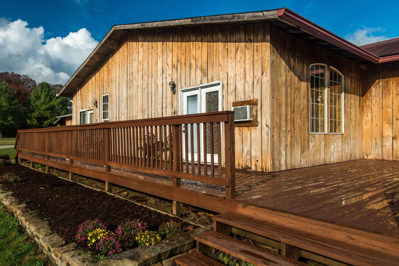 Cowgirl Vacation Suite - Photo 2
