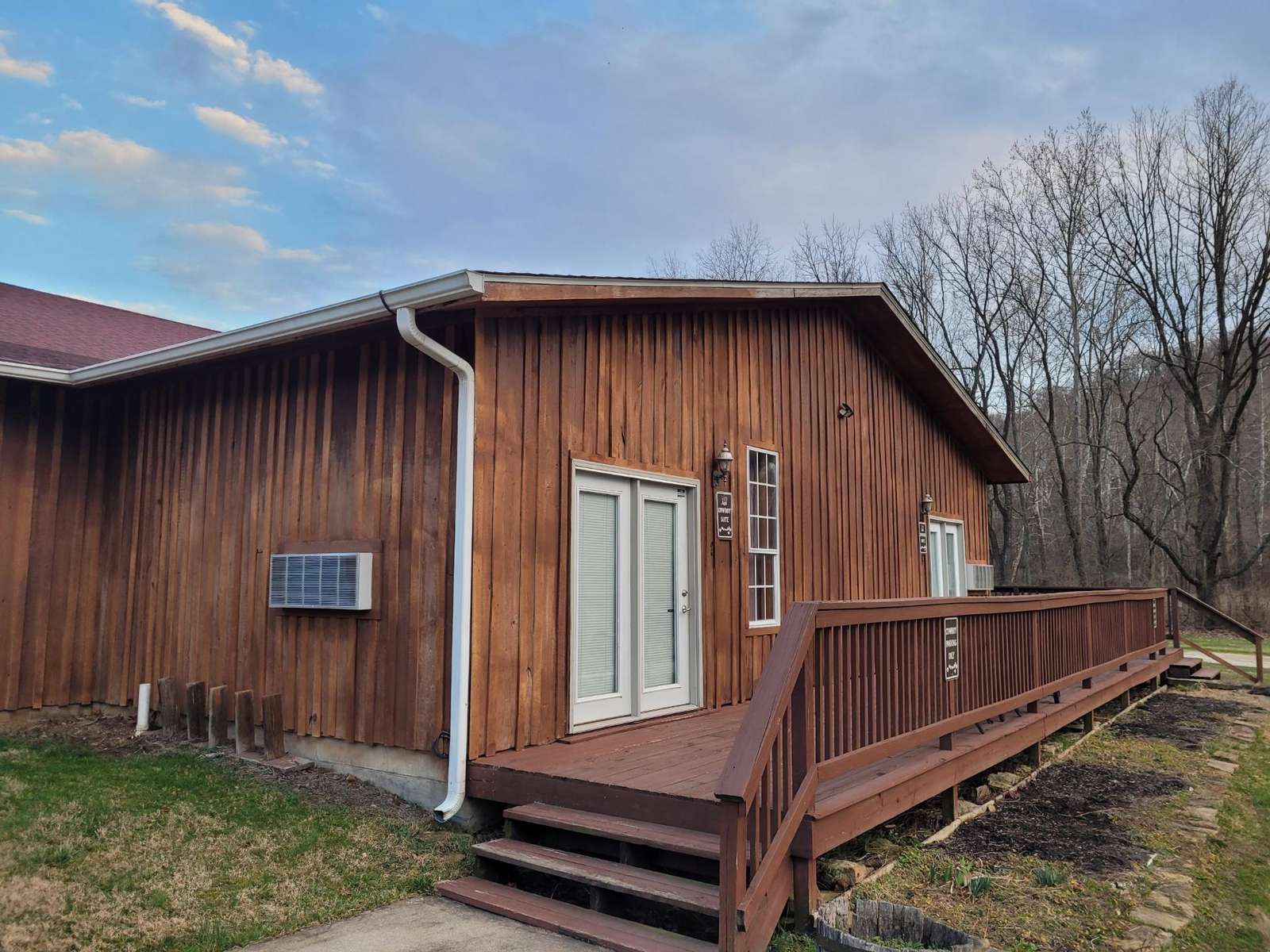 Cowgirl Vacation Suite - Photo 1