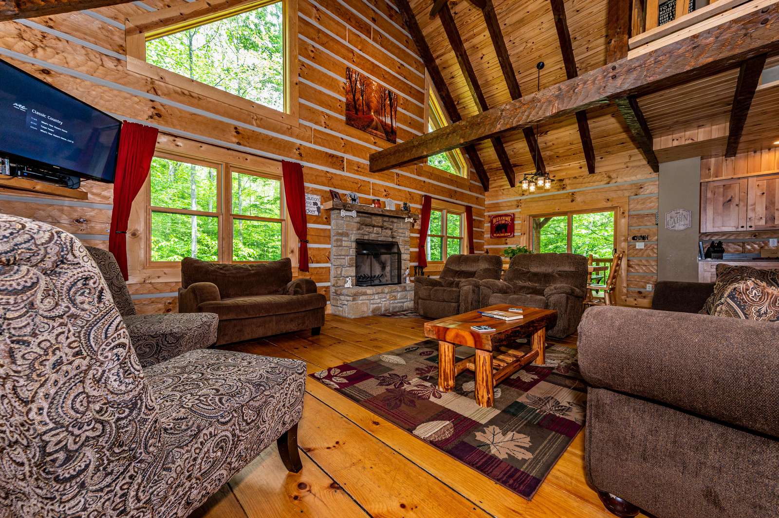 Cozy Dog Log Cabin - Photo 2