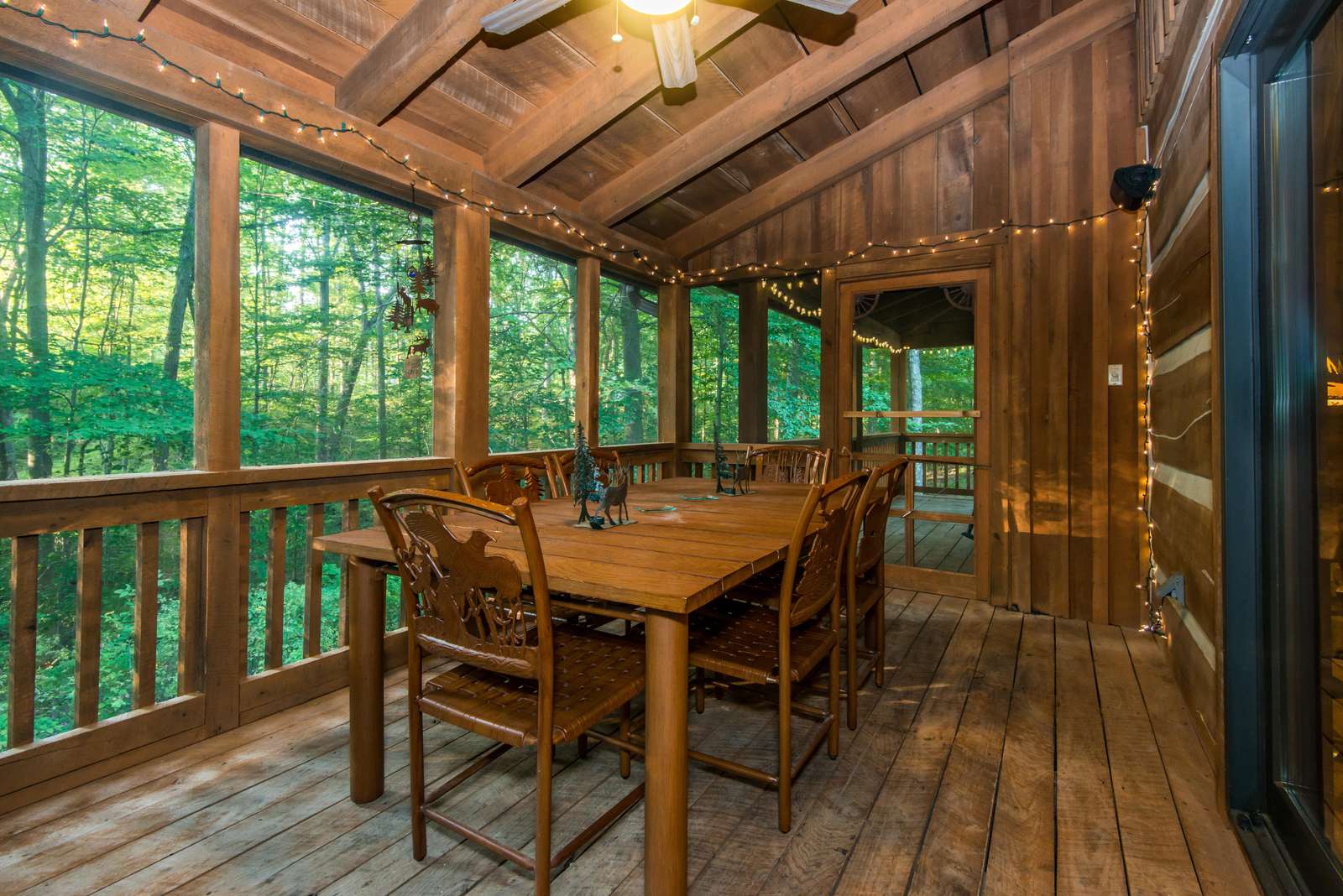 Great Escape Log Cabin - Photo 2