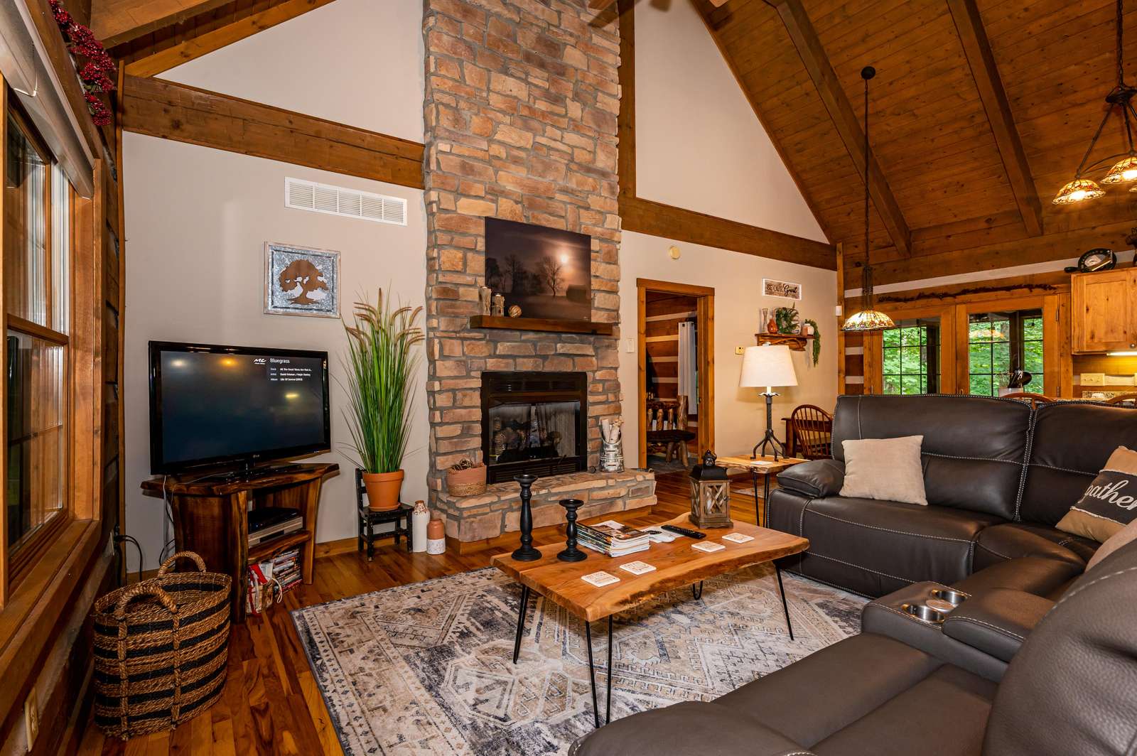 Hickory Ridge Log Cabin - Photo 3