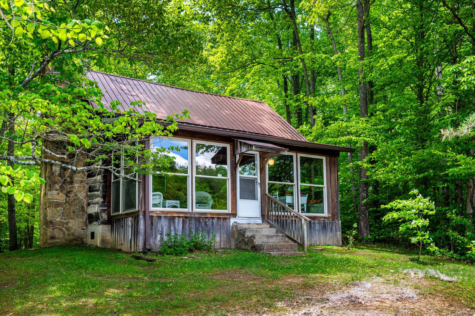 Lake Hideaway Cabin - Photo 1